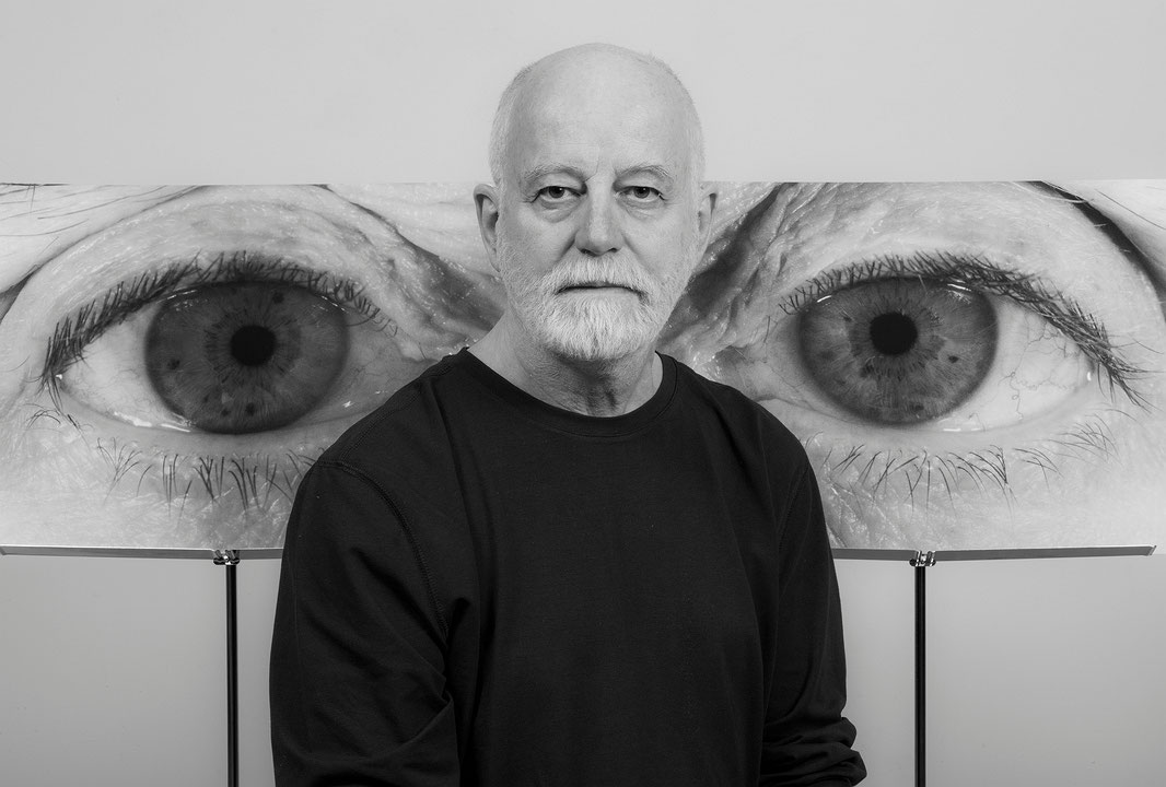 Portrait de l’artiste Raymond Gervais (Afficher en plein écran)