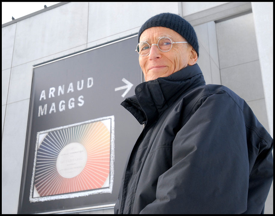 Portrait de l’artiste Arnaud Maggs (Afficher en plein écran)