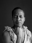Portrait de l’artiste Dana Michel