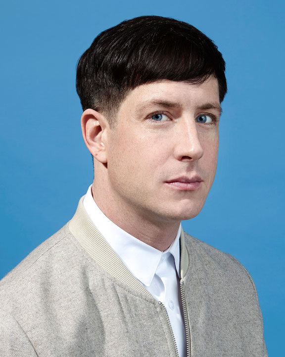 Portrait de l’artiste Jeremy Shaw (Afficher en plein écran)