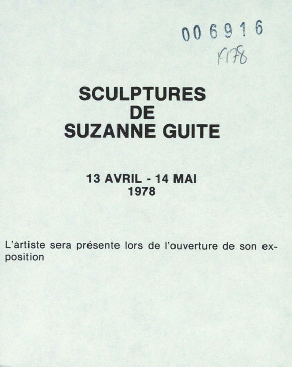 Recto du carton d’invitation de l’exposition Sculptures de Suzanne Guité
