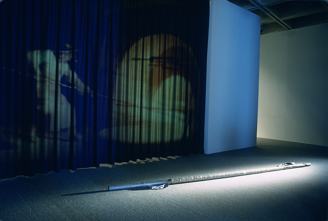 Vue de salle de l’exposition Eva Brandl - Modèle pour un temple de la raison (Afficher en plein écran)