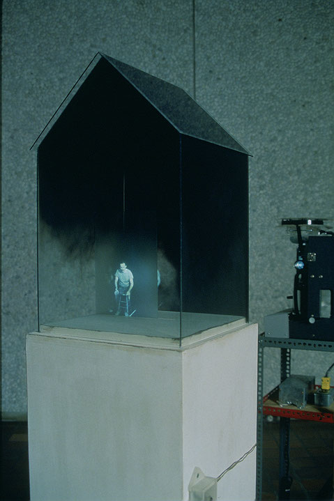 Vue de salle de l’exposition L’art d’installation : Mise en scène de la collection permanente (Afficher en plein écran)