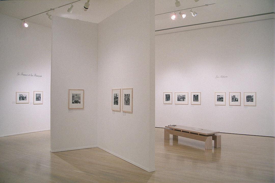 Vue de salle de l’exposition Robert Doisneau, une rétrospective (Afficher en plein écran)