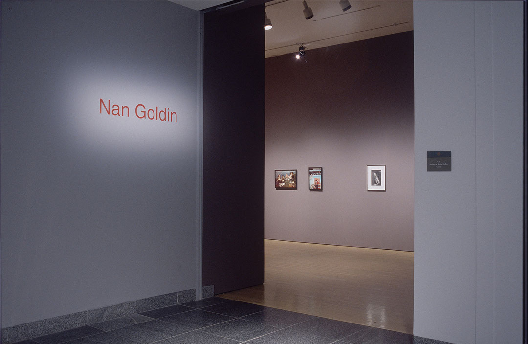 Vue de salle de l’exposition Nan Goldin (Afficher en plein écran)
