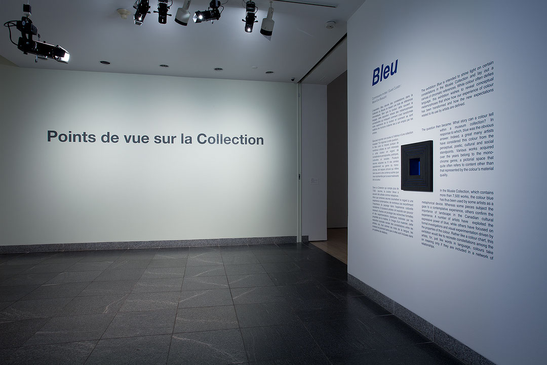 Vue de salle de l’exposition Bleu (Afficher en plein écran)