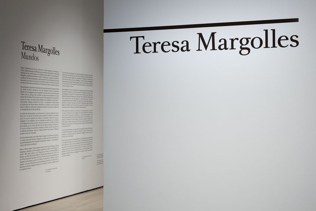 Vue de salle de l’exposition Teresa Margolles. Mundos (Afficher en plein écran)