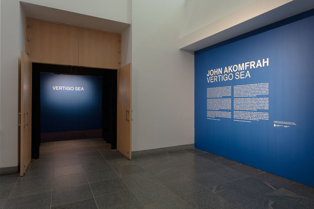 Vue de salle de l’exposition John Akomfrah : Vertigo Sea (Afficher en plein écran)