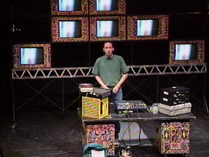 Collection documentaire de l’événement The Co$st of Living