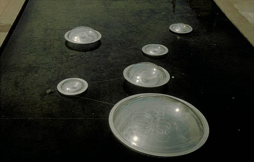 Photo de l’œuvre Sculpture flottante de Marta Pan (Afficher en plein écran)