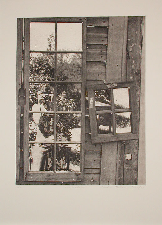 Photo de l’œuvre Two Windows de Freda Guttman Bain (Afficher en plein écran)