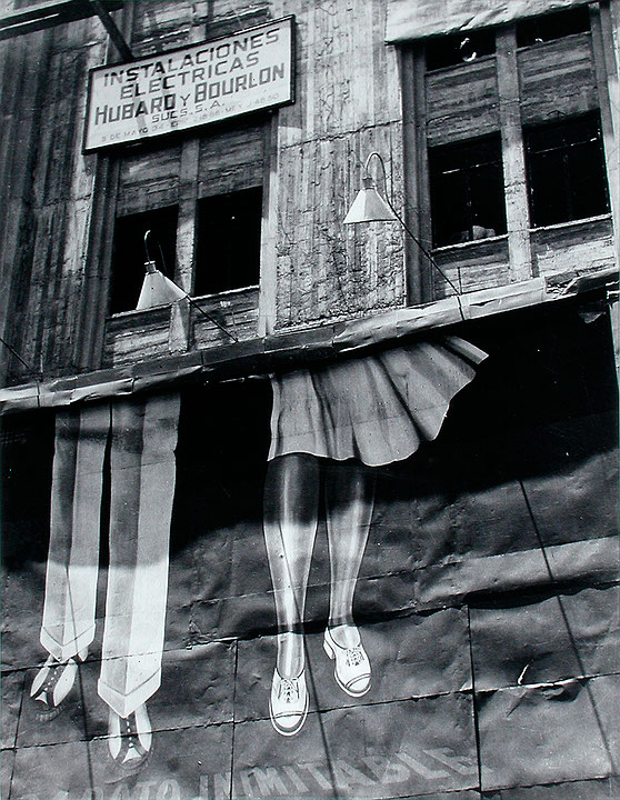 Photo de l’œuvre Dos pares de piernas de Manuel Alvarez Bravo (Afficher en plein écran)