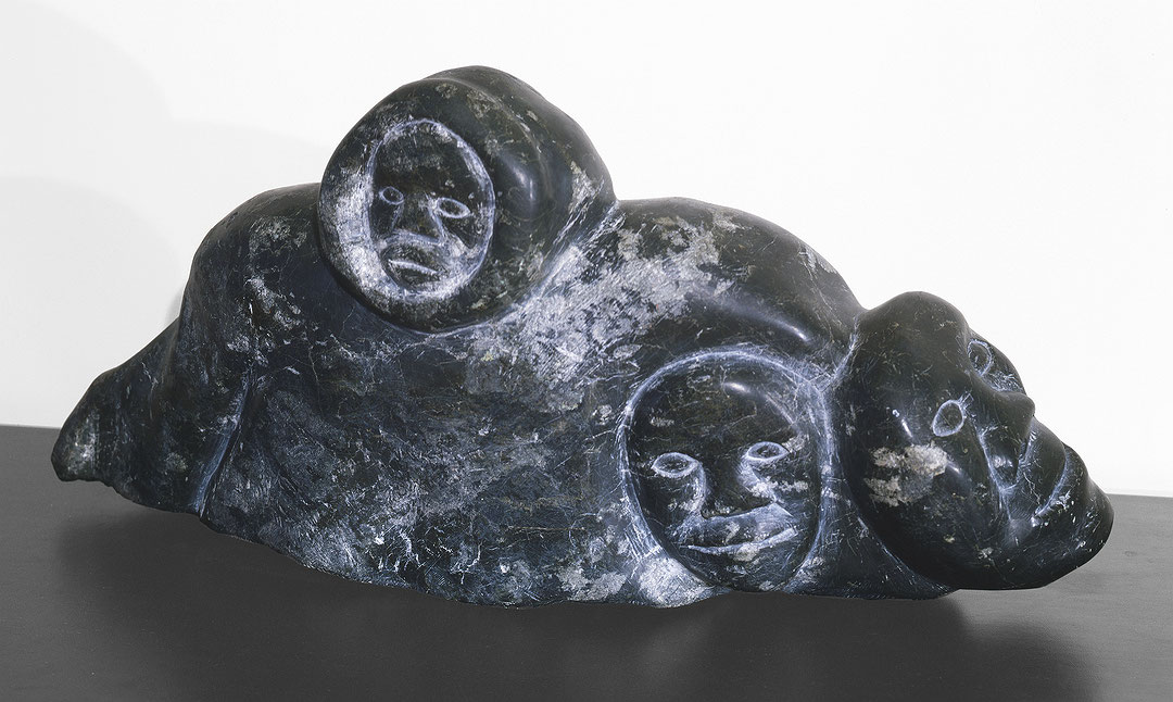 Photo de l’œuvre Faces de ᐊᔭᒐᔪ ᓴ Aqjangajuk Shaa (Afficher en plein écran)