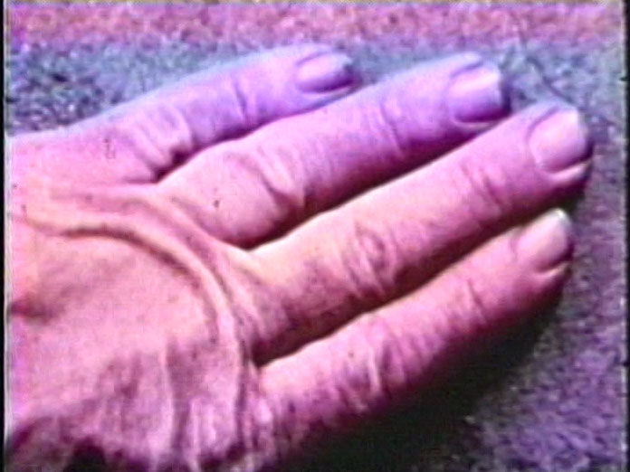 Photo de l’œuvre Air Pressure (Hand) de Dennis Oppenheim (Afficher en plein écran)