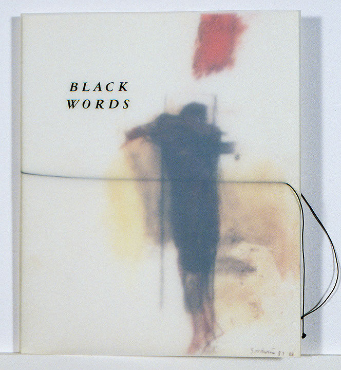 Photo de l’œuvre Black Words de Betty Goodwin et Denise Desautels (Afficher en plein écran)