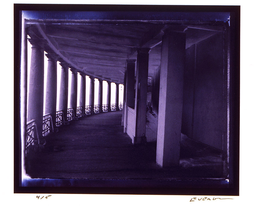 Photo de l’œuvre Place Colonade (no. 8) de Evergon (Afficher en plein écran)