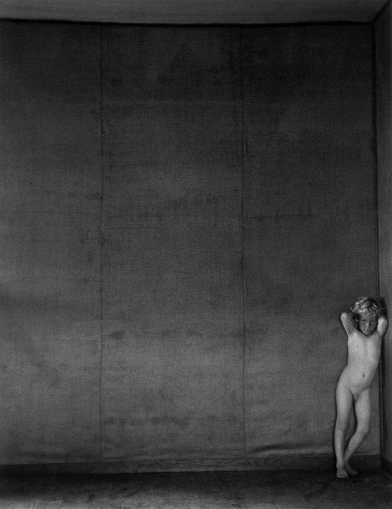 Photo de l’œuvre Sans titre [Enfant nu] de Edward Weston (Afficher en plein écran)
