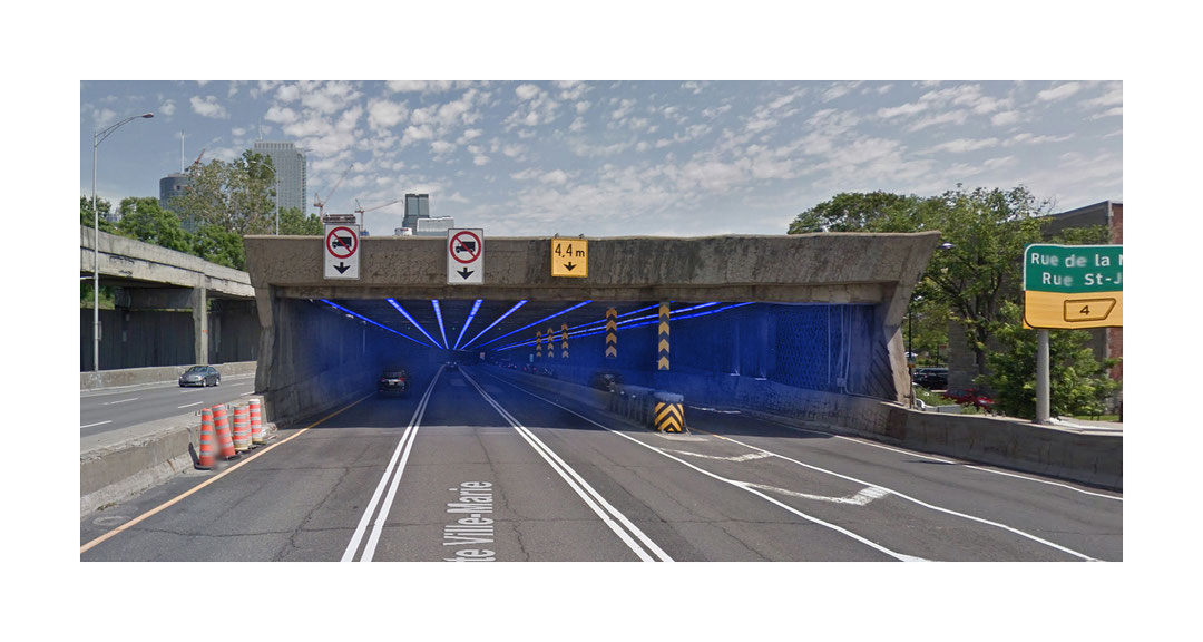 Photo de l’œuvre Entrée du tunnel bleu (Ville-Marie) (de l’installation « Bleu de bleu », 2015-2018) de Alain Paiement (Afficher en plein écran)